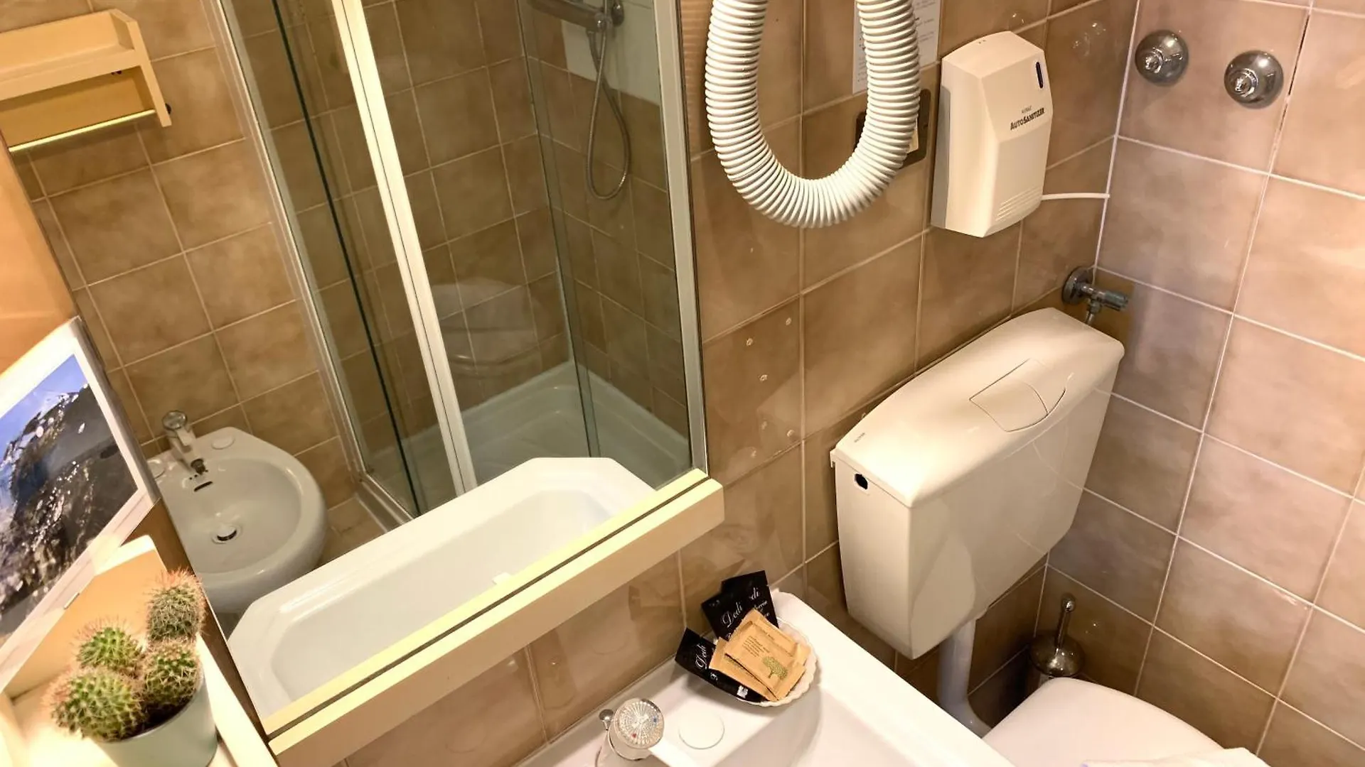 Hotel Baia Di Levanto