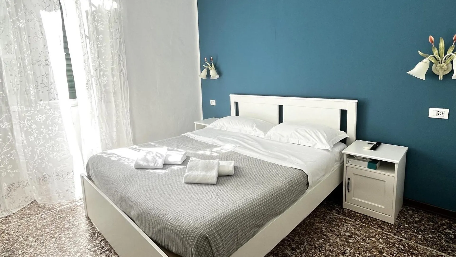 Hotel Baia Di Levanto